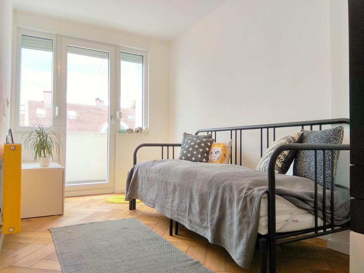 Poet'S Street Apartment Ζάγκρεμπ Εξωτερικό φωτογραφία